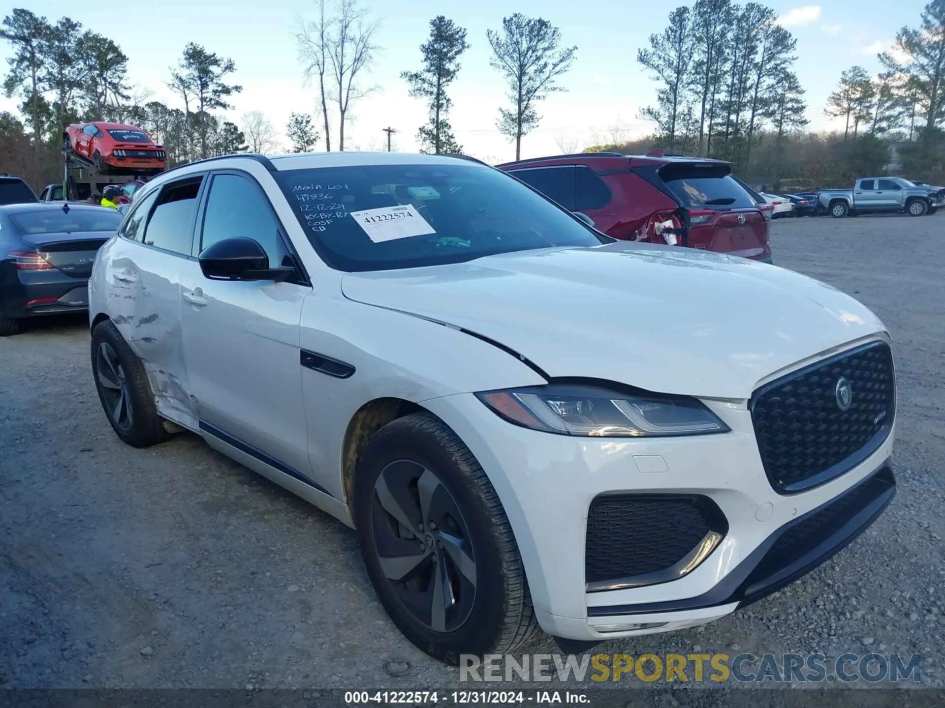 13 fotografías del automóvil dañado SADCT2EX0RA739130 JAGUAR F-PACE 2024