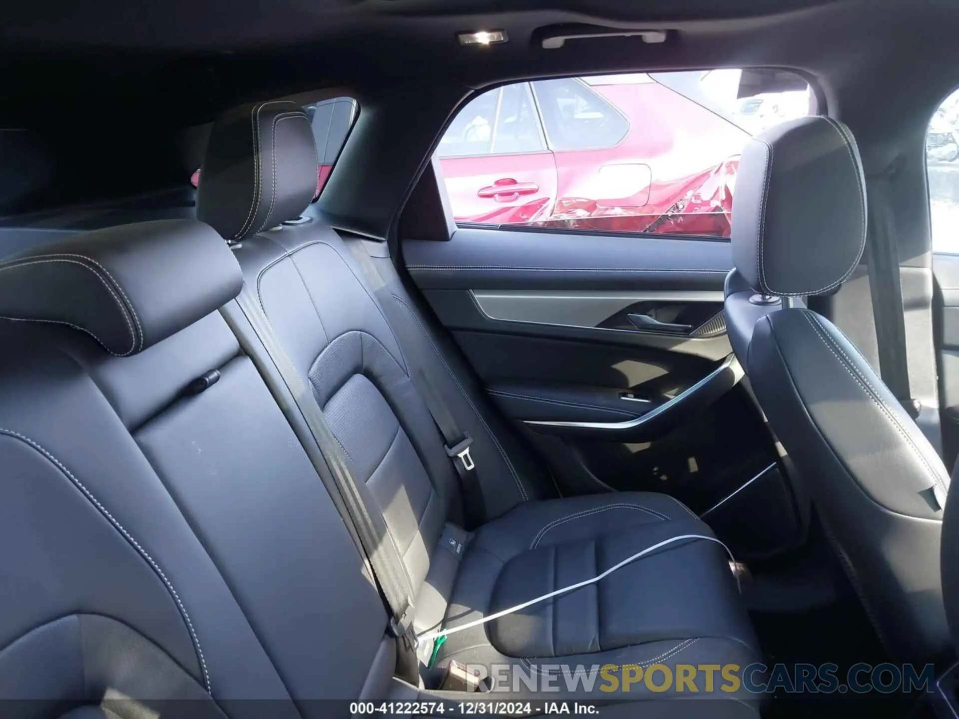 8 fotografías del automóvil dañado SADCT2EX0RA739130 JAGUAR F-PACE 2024