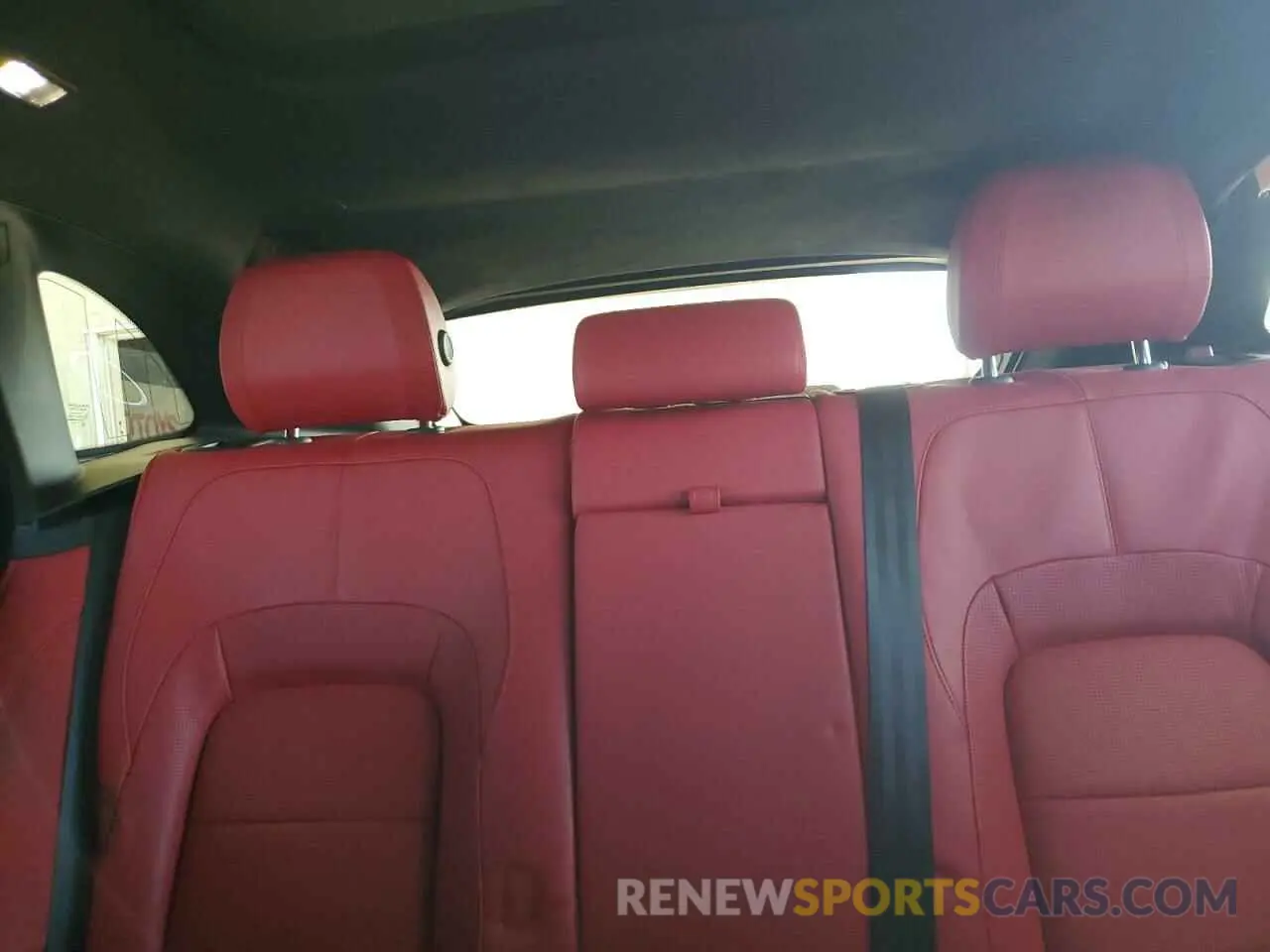 10 fotografías del automóvil dañado SADCT2FU5RA738382 JAGUAR F-PACE 2024