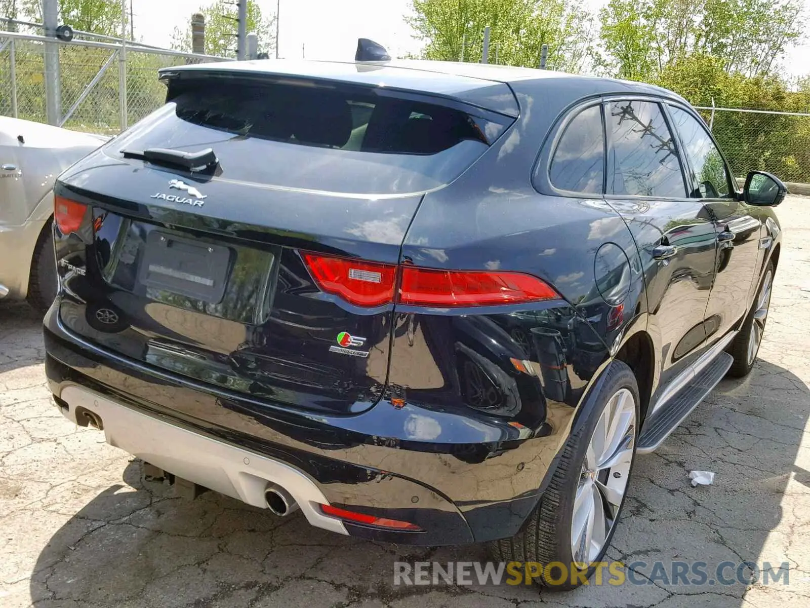 4 fotografías del automóvil dañado SADCM2FV2KA358637 JAGUAR F-PACE S 2019