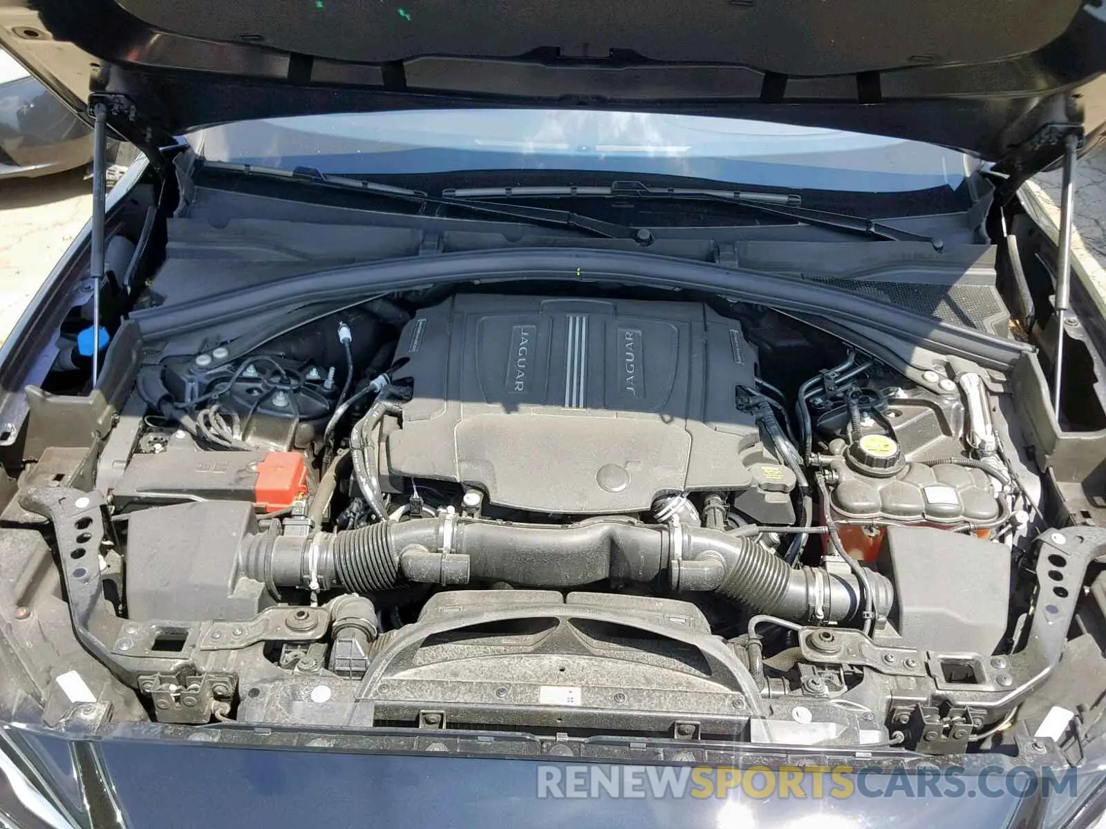 7 fotografías del automóvil dañado SADCM2FV2KA358637 JAGUAR F-PACE S 2019