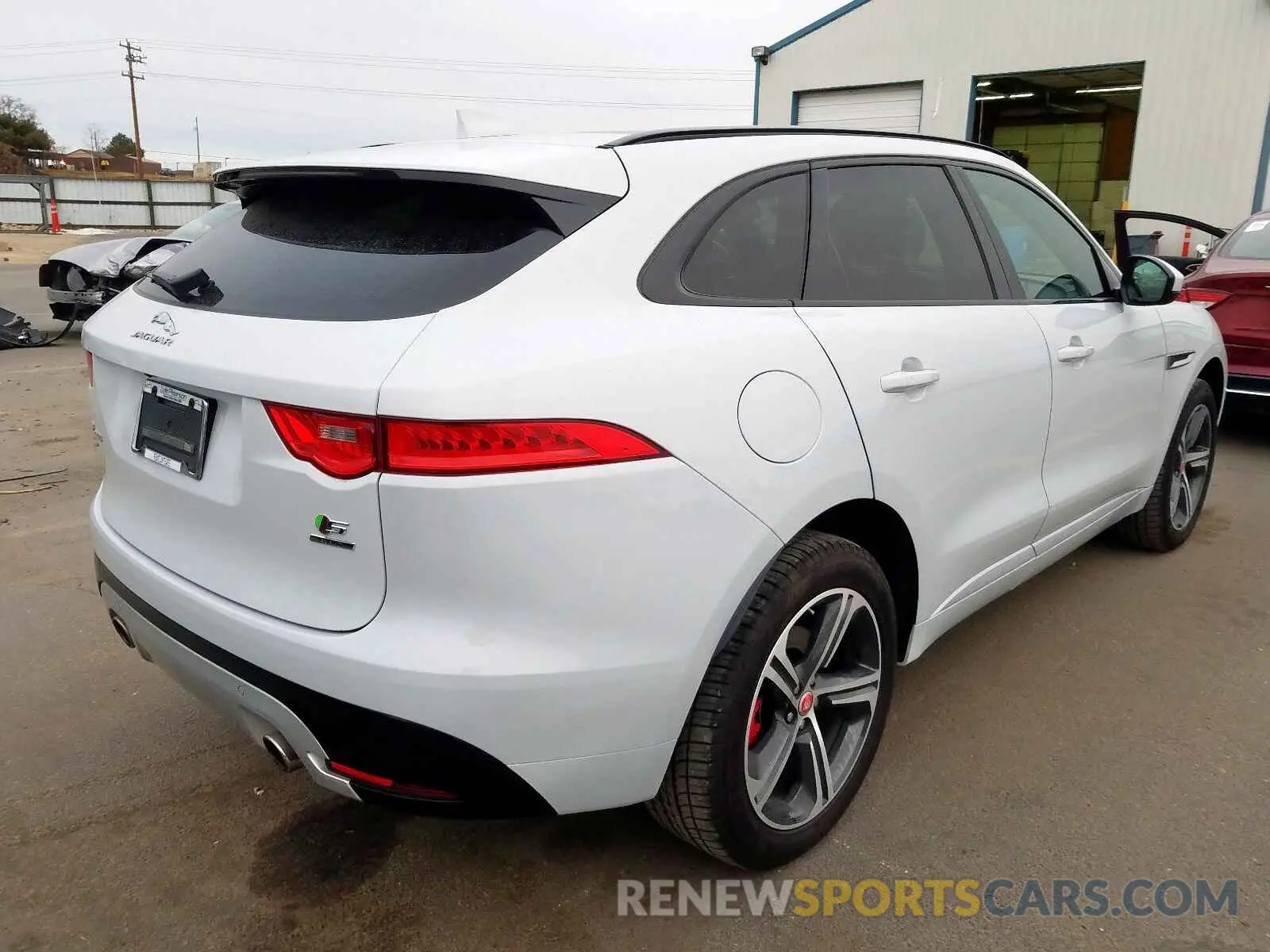 4 fotografías del automóvil dañado SADCM2FV5KA356767 JAGUAR F-PACE S 2019