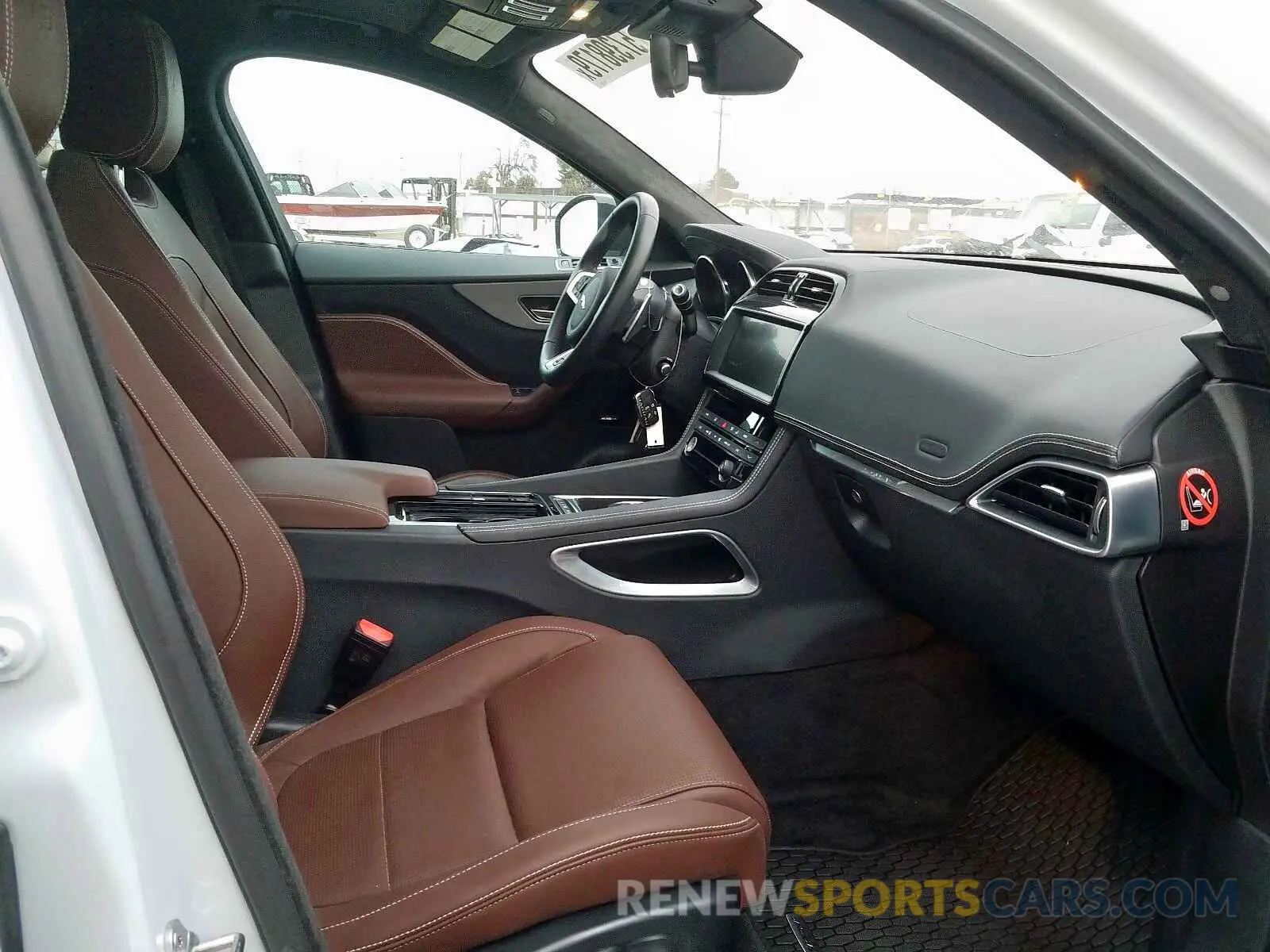 5 fotografías del automóvil dañado SADCM2FV5KA356767 JAGUAR F-PACE S 2019