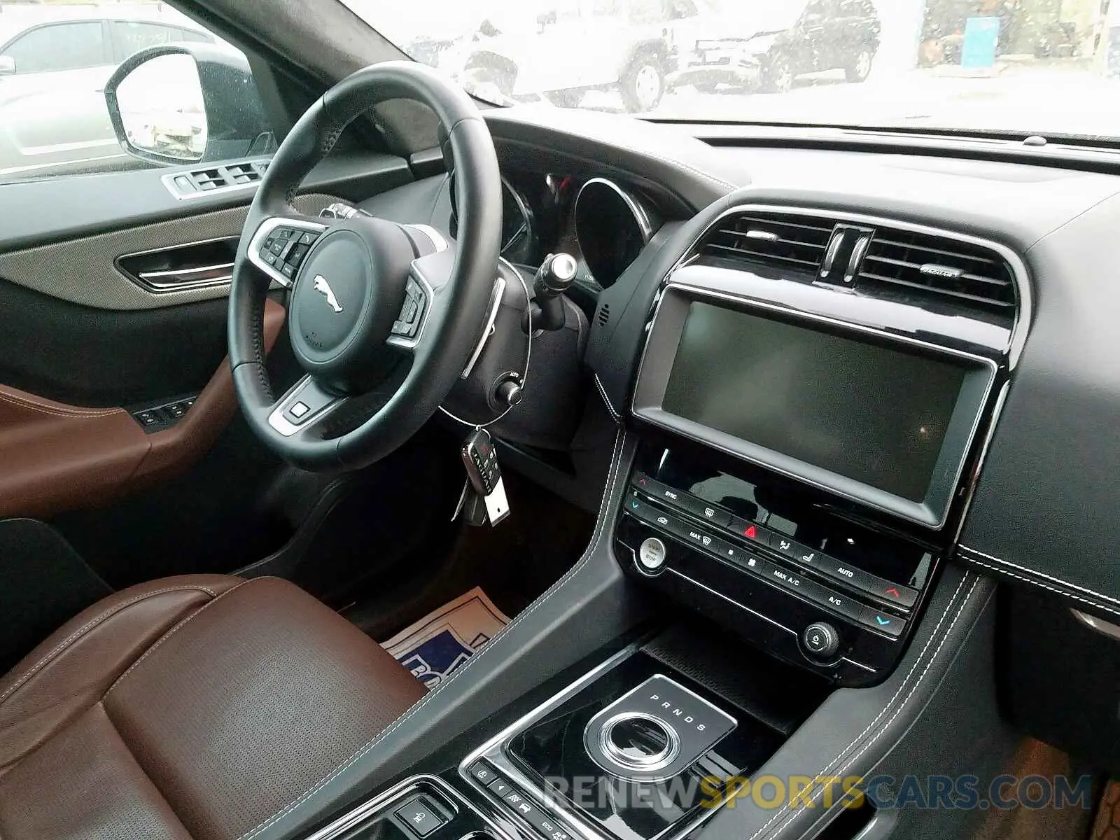 9 fotografías del automóvil dañado SADCM2FV5KA356767 JAGUAR F-PACE S 2019