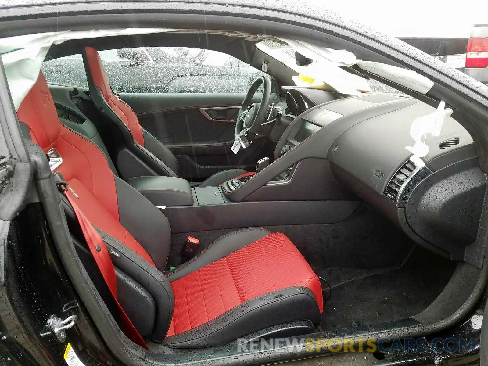 5 fotografías del automóvil dañado SAJD51EE2KCK57838 JAGUAR F-TYPE 2019