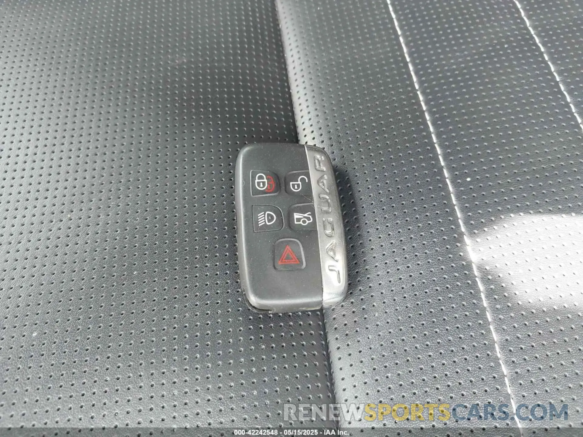 11 fotografías del automóvil dañado SAJDD1EV4KCK61053 JAGUAR F-TYPE 2019