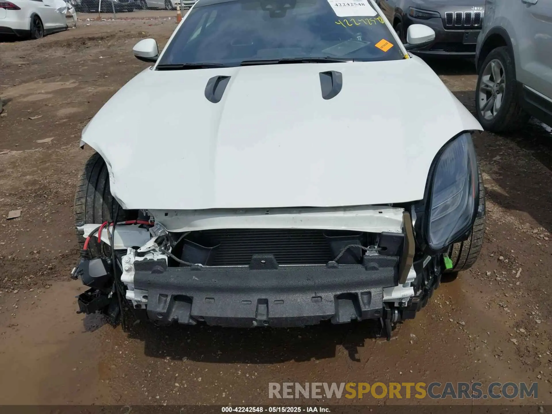 13 fotografías del automóvil dañado SAJDD1EV4KCK61053 JAGUAR F-TYPE 2019