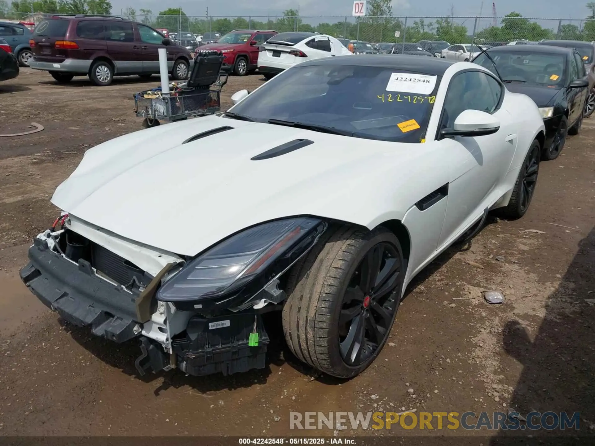 2 fotografías del automóvil dañado SAJDD1EV4KCK61053 JAGUAR F-TYPE 2019