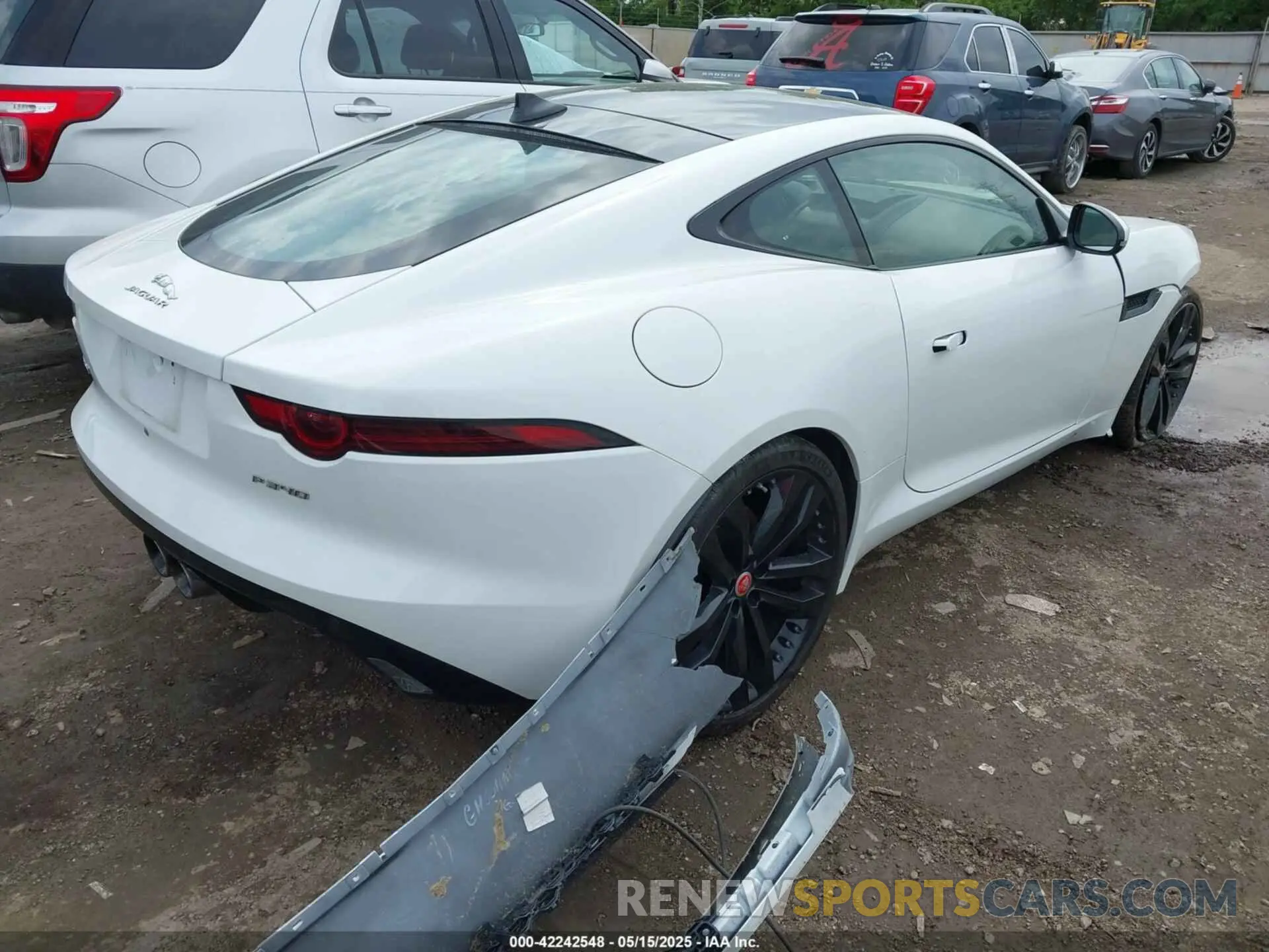4 fotografías del automóvil dañado SAJDD1EV4KCK61053 JAGUAR F-TYPE 2019