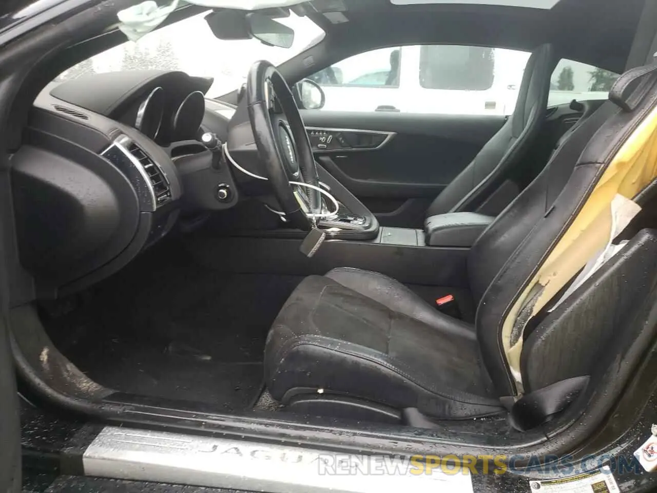 7 fotografías del automóvil dañado SAJDD1EV5KCK60915 JAGUAR F-TYPE 2019