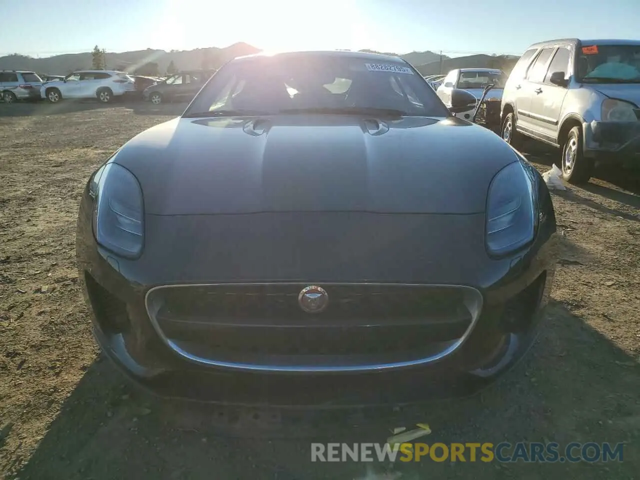 5 fotografías del automóvil dañado SAJDD1GX7KCK58842 JAGUAR F-TYPE 2019