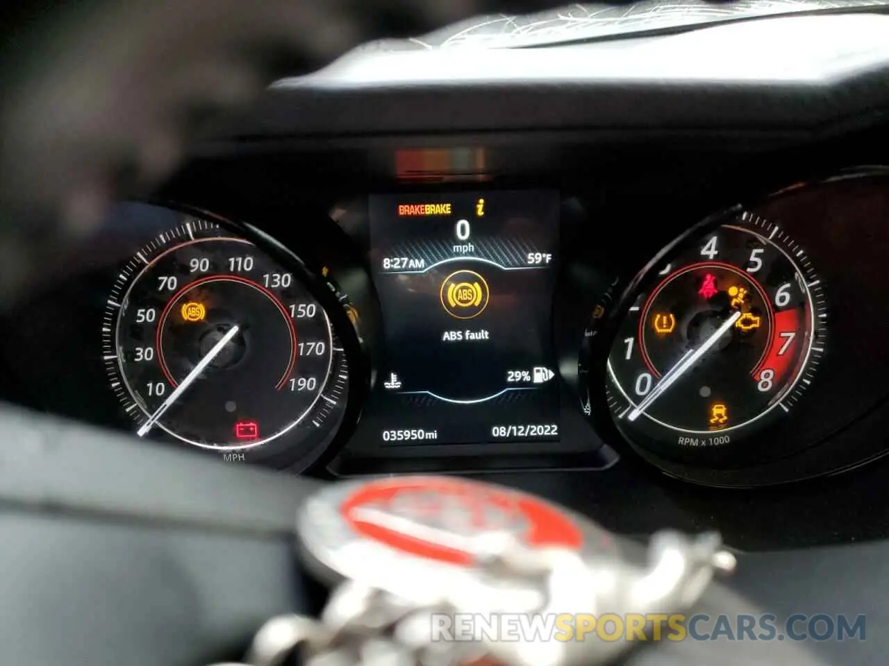 9 fotografías del automóvil dañado SAJDD1GX7KCK62387 JAGUAR F-TYPE 2019