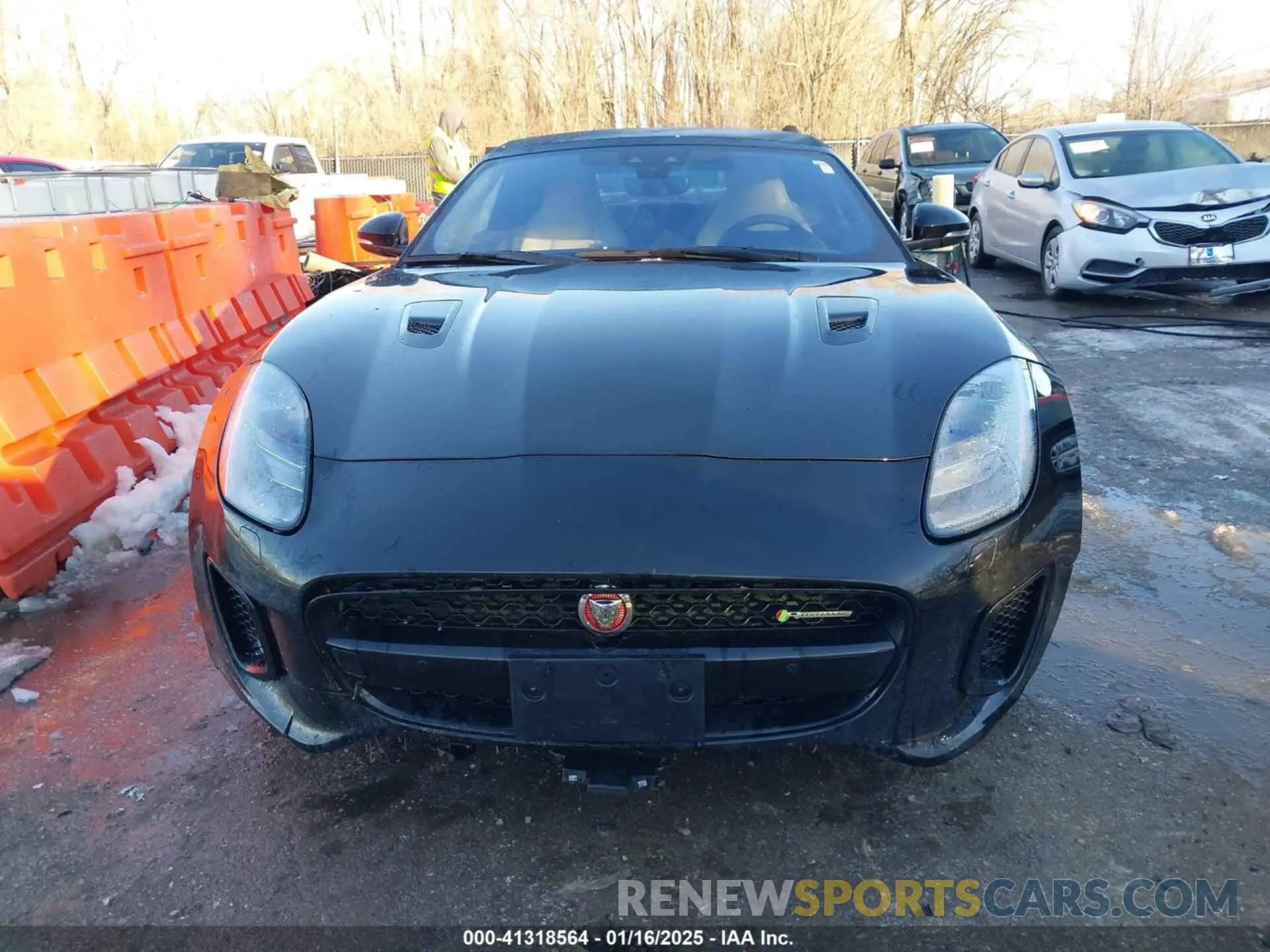 12 fotografías del automóvil dañado SAJD85FV1LCK66321 JAGUAR F-TYPE 2020