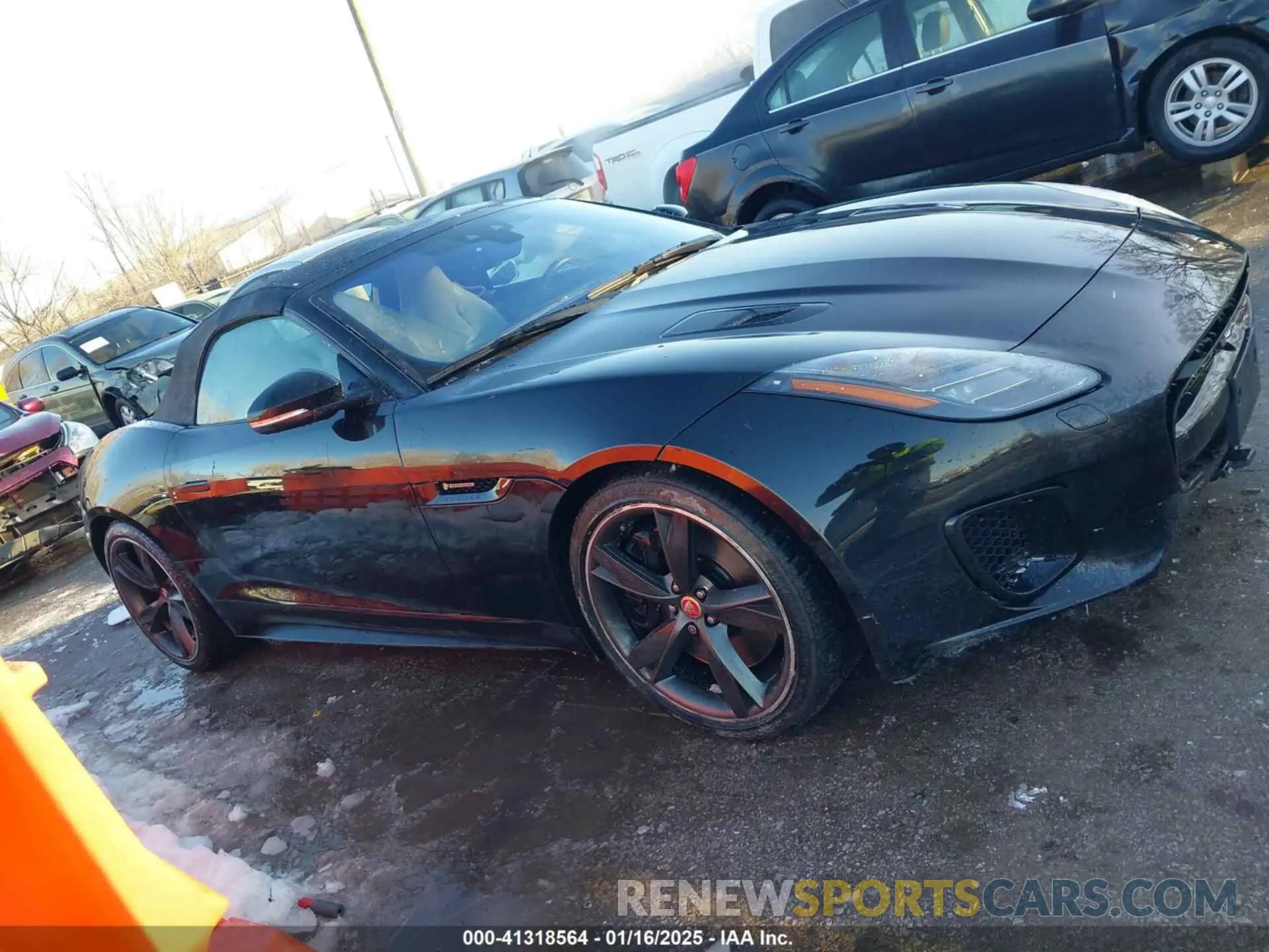 13 fotografías del automóvil dañado SAJD85FV1LCK66321 JAGUAR F-TYPE 2020