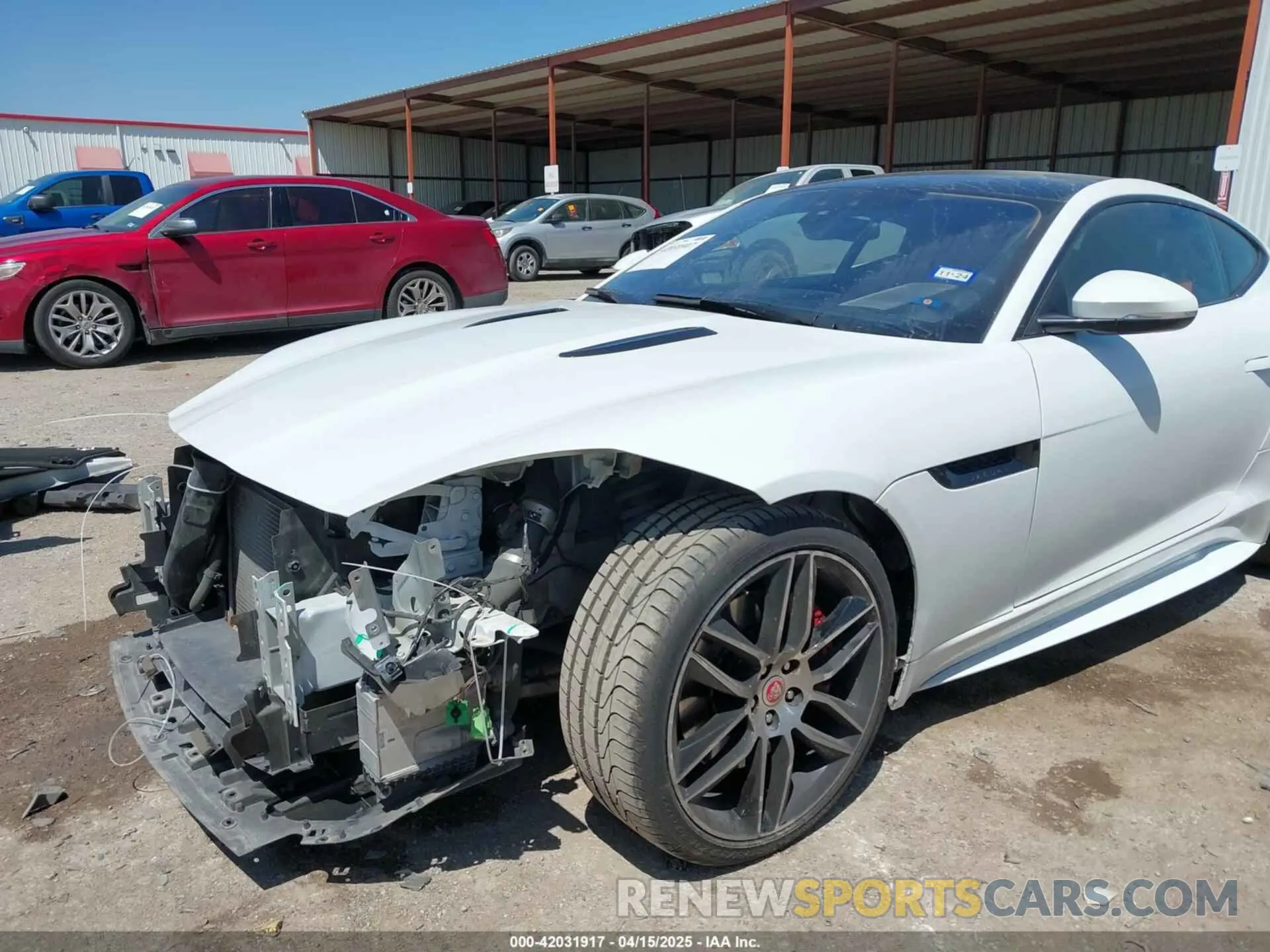 6 fotografías del automóvil dañado SAJDD1GX3LCK66731 JAGUAR F-TYPE 2020
