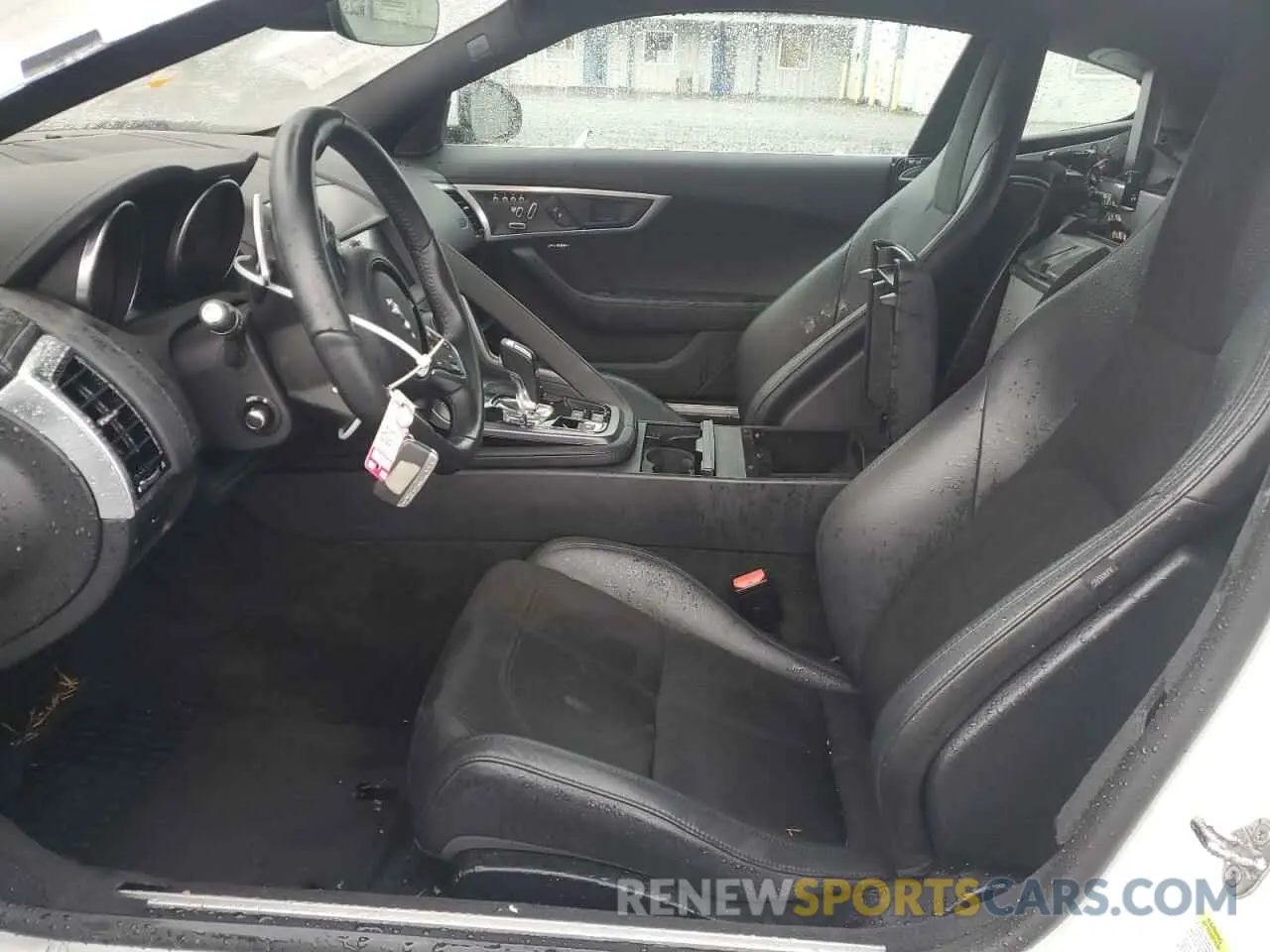 7 fotografías del automóvil dañado SAJDD1GX4LCK67256 JAGUAR F-TYPE 2020