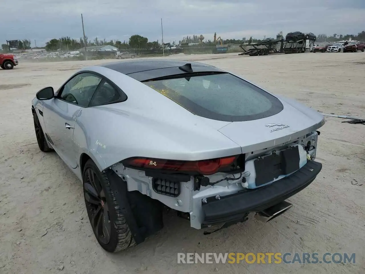 2 fotografías del automóvil dañado SAJDD1GX5LCK68819 JAGUAR F-TYPE 2020