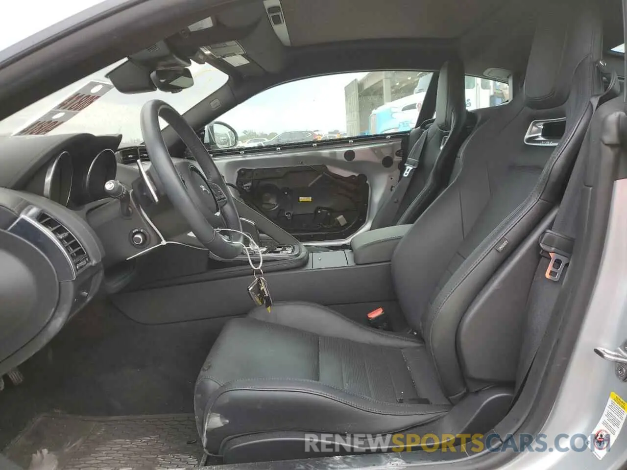 7 fotografías del automóvil dañado SAJDD1GX5LCK68819 JAGUAR F-TYPE 2020