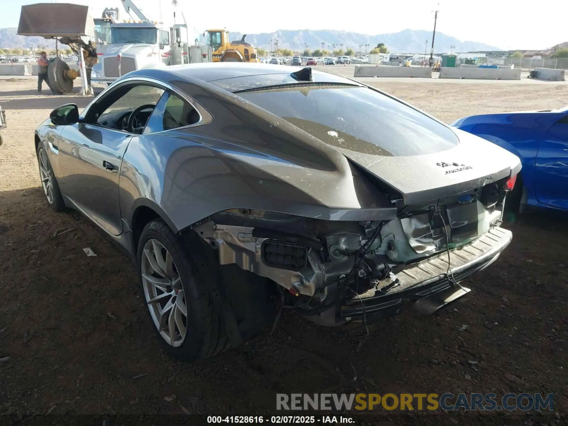 3 fotografías del automóvil dañado SAJDD1GX9LCK67849 JAGUAR F-TYPE 2020