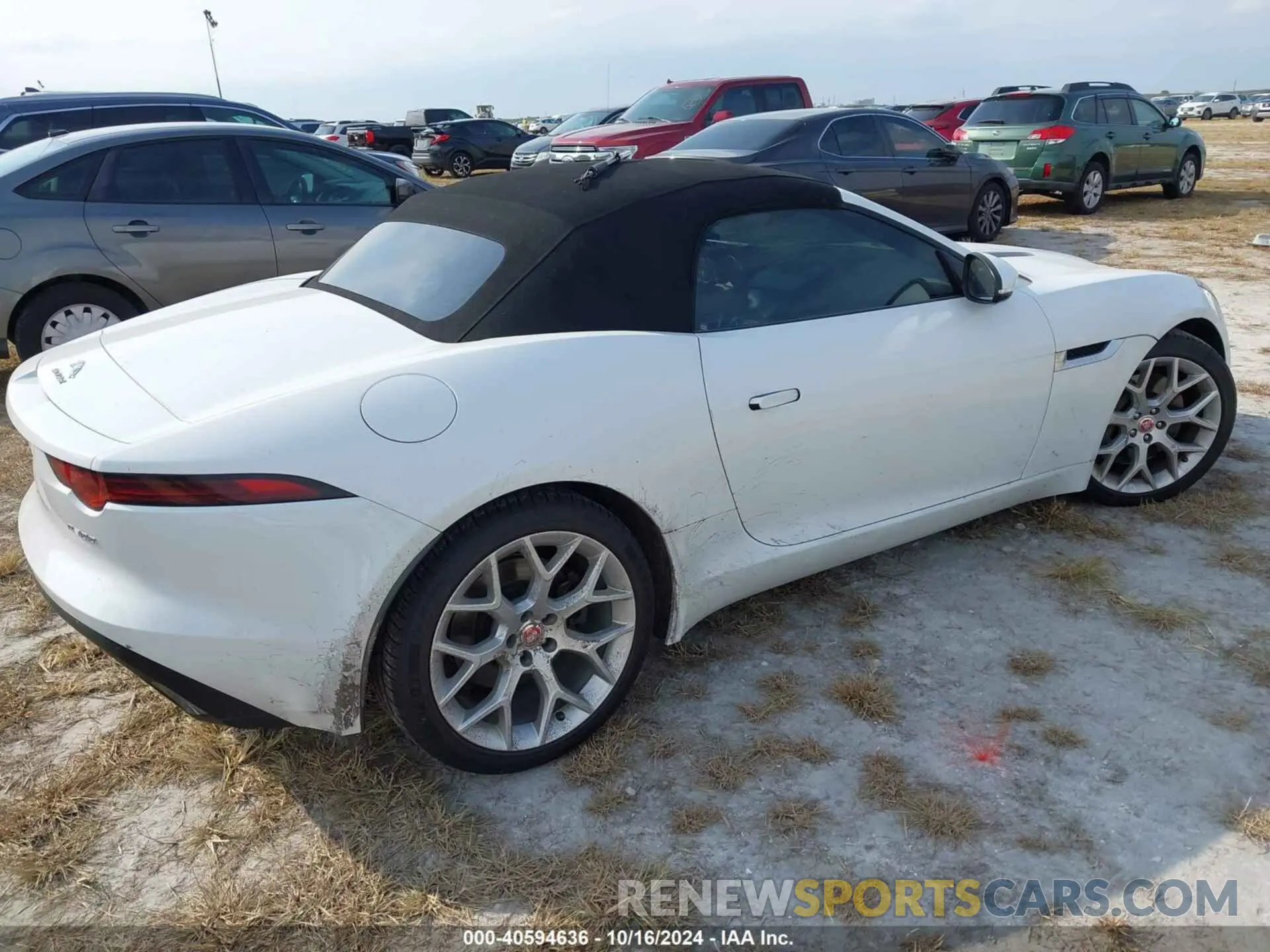 4 fotografías del automóvil dañado SAJDD5GX2LCK67103 JAGUAR F-TYPE 2020