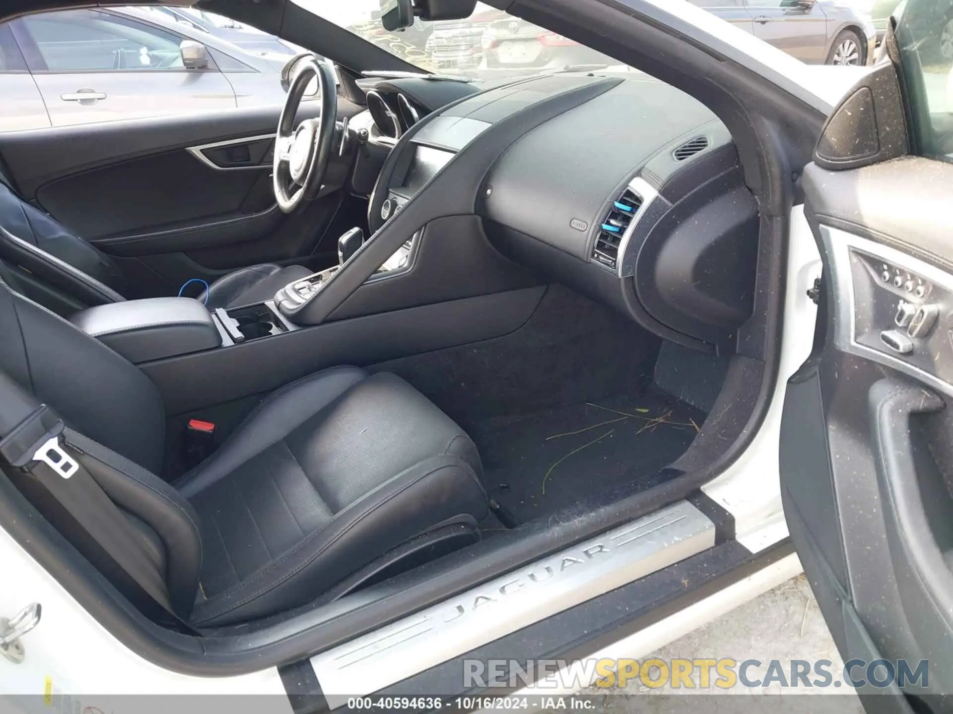 5 fotografías del automóvil dañado SAJDD5GX2LCK67103 JAGUAR F-TYPE 2020