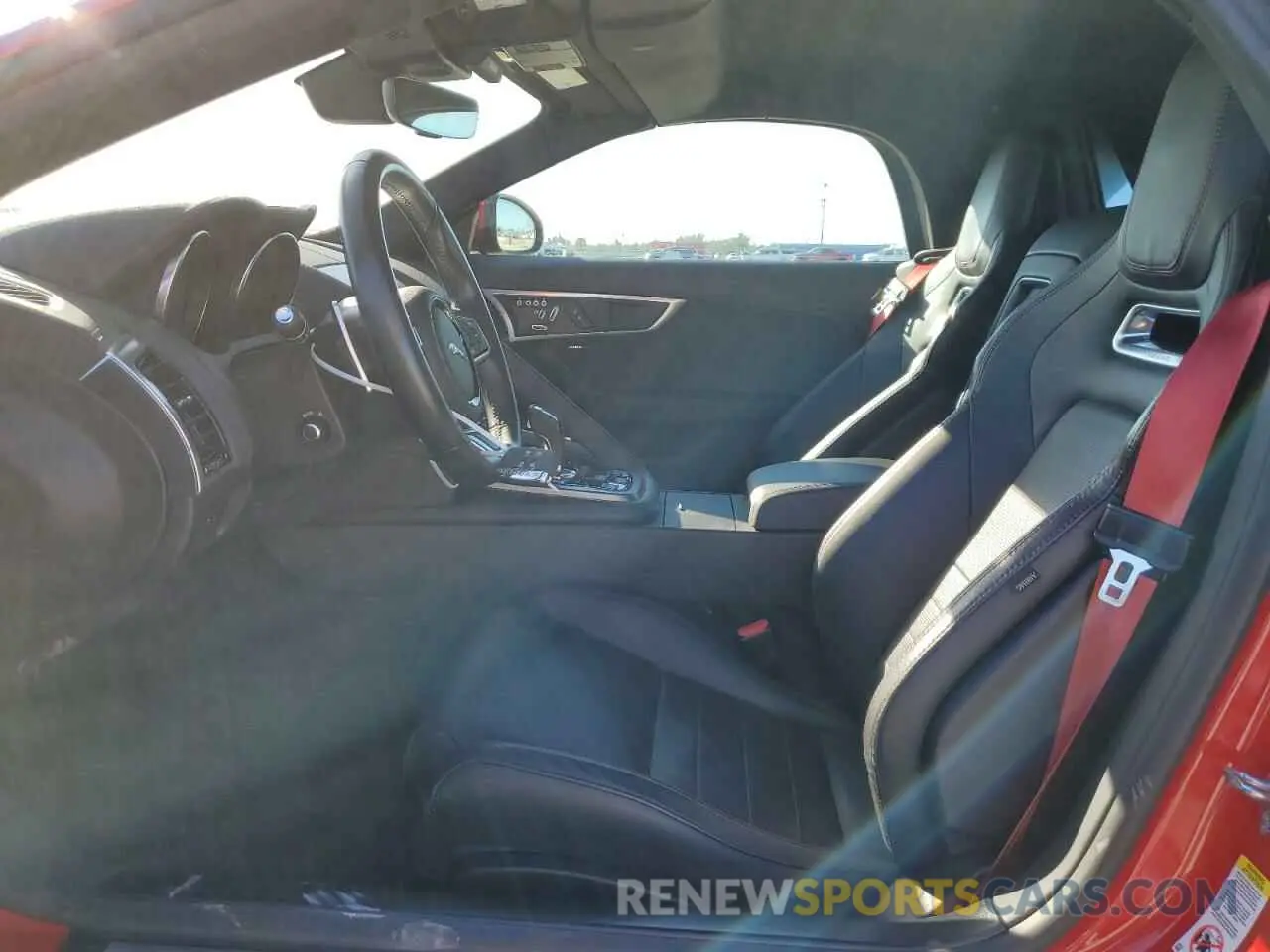 7 fotografías del automóvil dañado SAJDD5GX9LCK67423 JAGUAR F-TYPE 2020