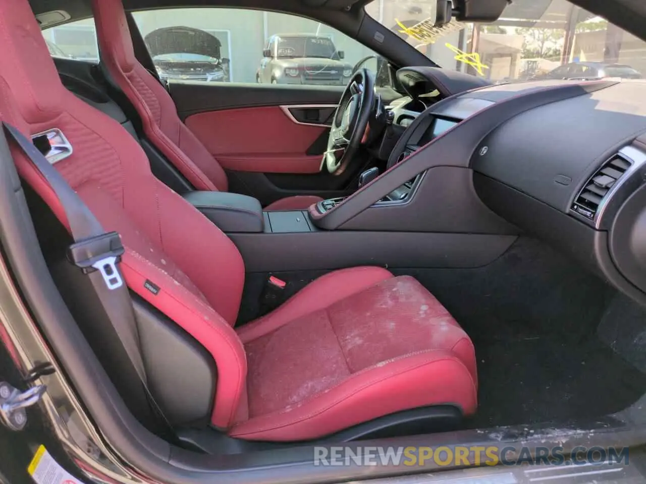 10 fotografías del automóvil dañado SAJDD1GX1MCK76028 JAGUAR F-TYPE 2021