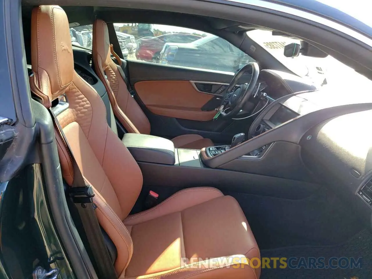 10 fotografías del automóvil dañado SAJDD1GX5MCK76064 JAGUAR F-TYPE 2021