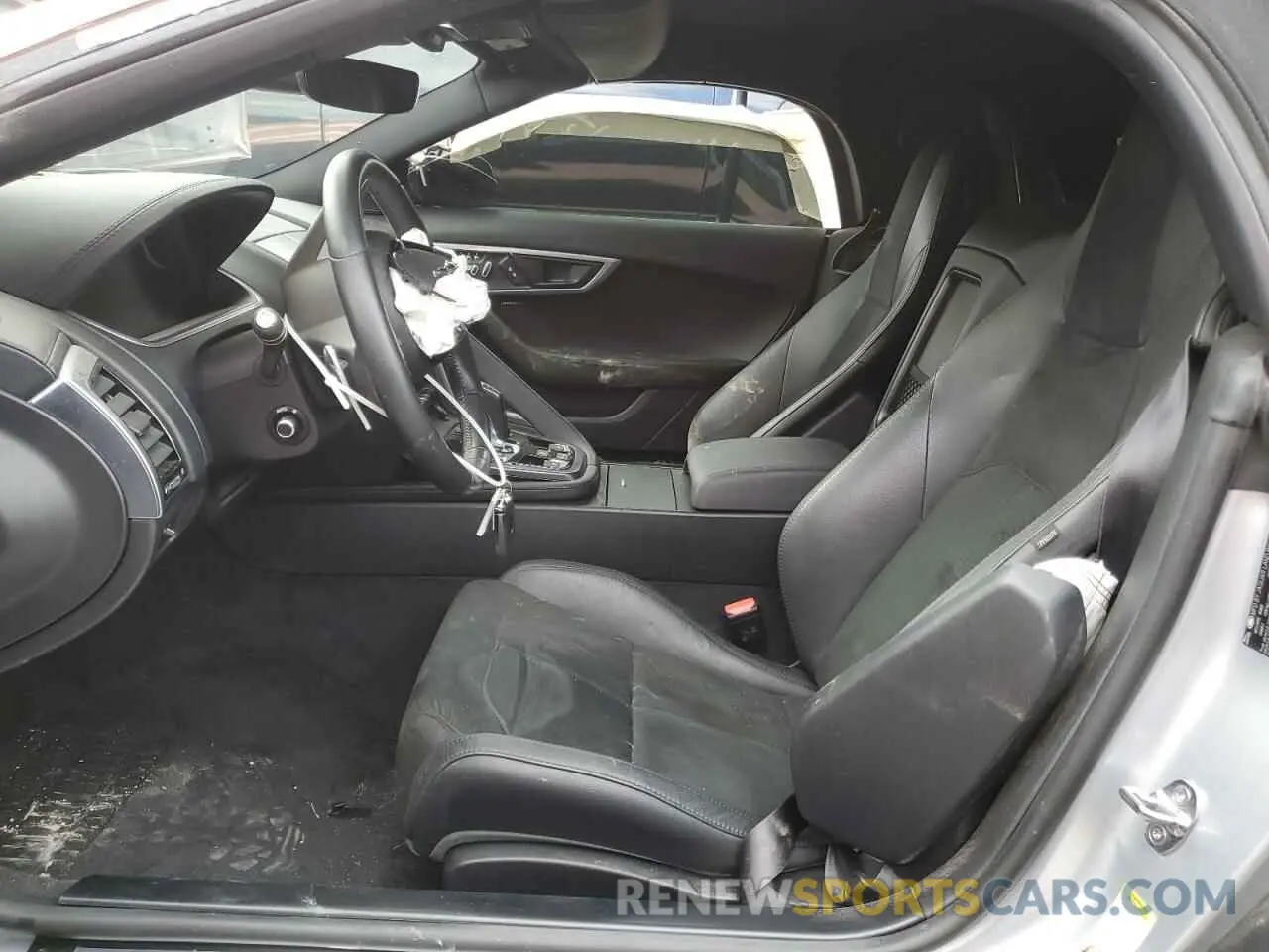 7 fotografías del automóvil dañado SAJDD5GX7MCK73352 JAGUAR F-TYPE 2021