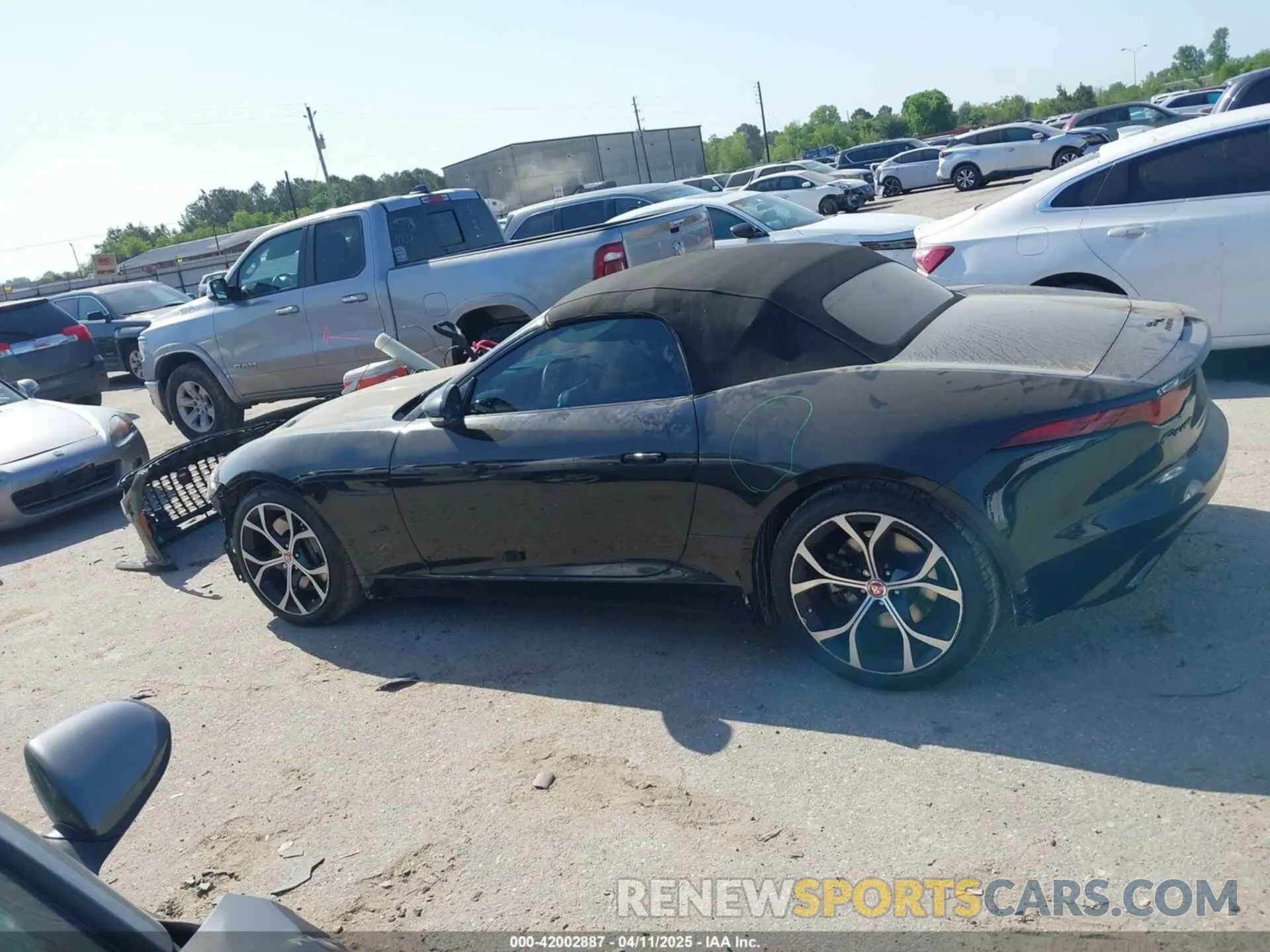15 fotografías del automóvil dañado SAJDD5GX9MCK74096 JAGUAR F-TYPE 2021