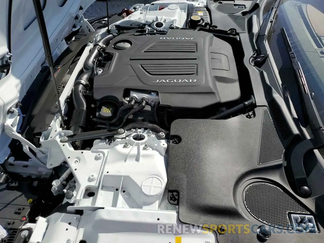 7 fotografías del automóvil dañado SAJD51FE2NCK77509 JAGUAR F-TYPE 2022