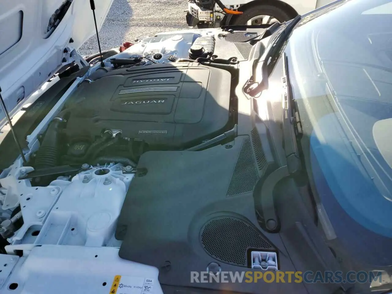 7 fotografías del automóvil dañado SAJDD5EE0NCK78542 JAGUAR F-TYPE 2022
