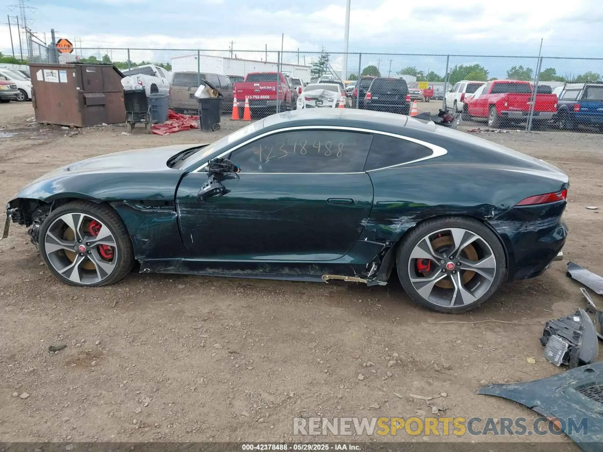 15 fotografías del automóvil dañado SAJD81EE3PCK82603 JAGUAR F-TYPE 2023