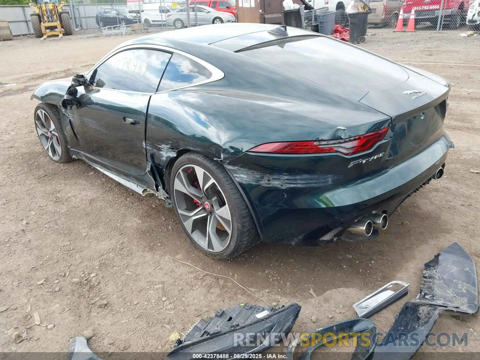 3 fotografías del automóvil dañado SAJD81EE3PCK82603 JAGUAR F-TYPE 2023