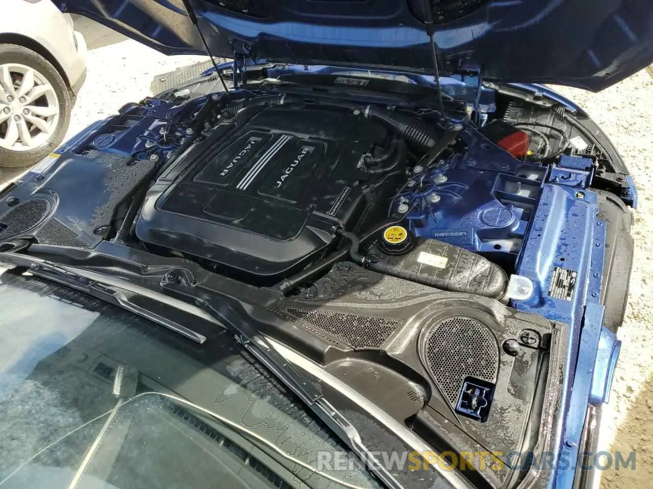 11 fotografías del automóvil dañado SAJDD5EE1PCK82487 JAGUAR F-TYPE 2023