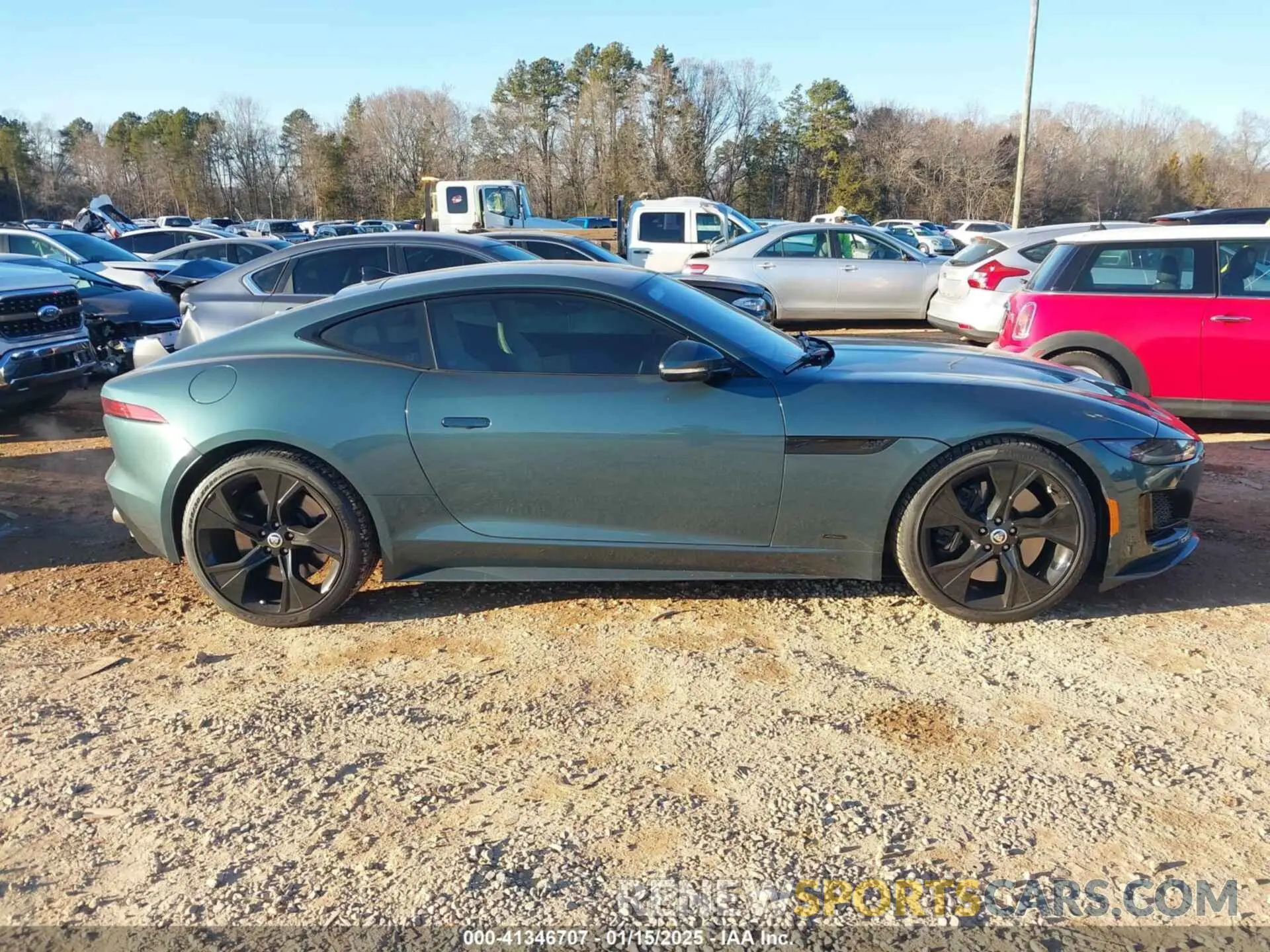 13 fotografías del automóvil dañado SAJDV1EE2RCK83687 JAGUAR F-TYPE 2024