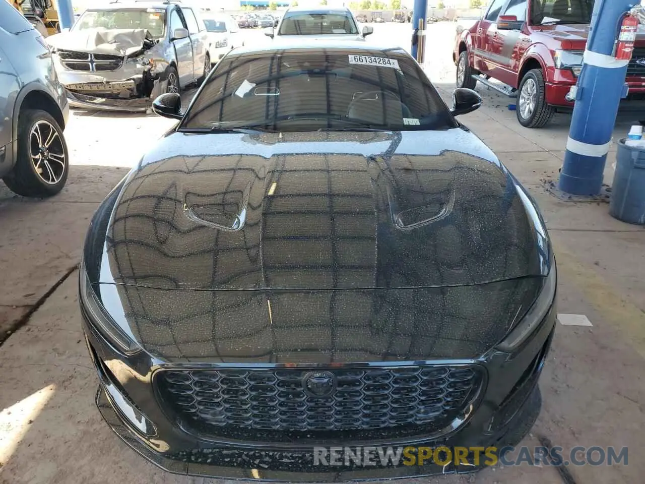 5 fotografías del automóvil dañado SAJDV1EE0RCK85308 JAGUAR F-TYPE 75 2024