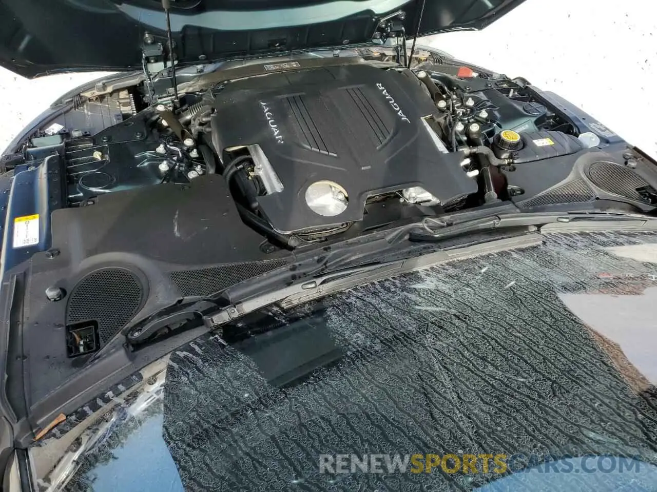 11 fotografías del automóvil dañado SAJD51FE9RCK86827 JAGUAR F-TYPE R75 2024