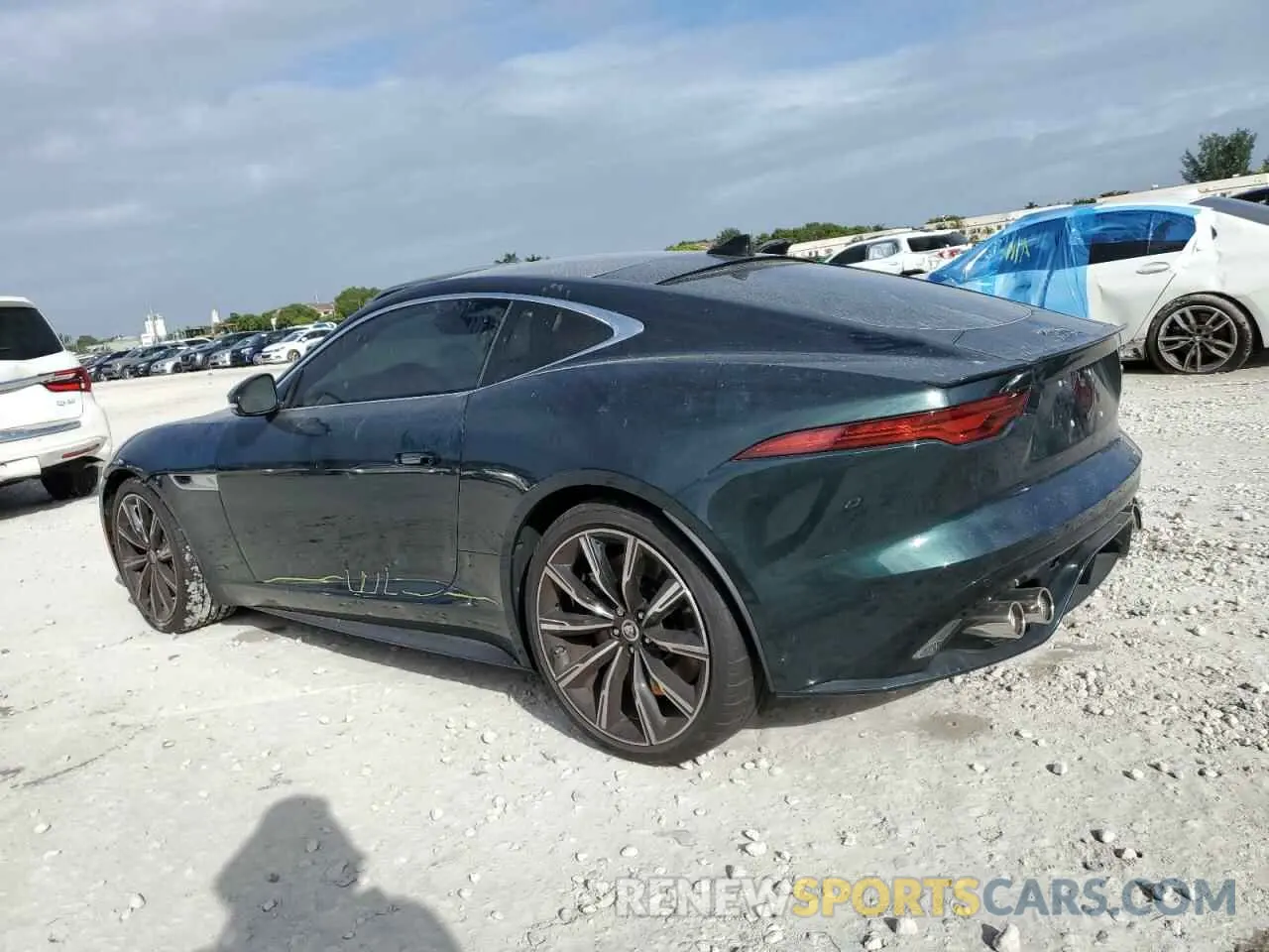 2 fotografías del automóvil dañado SAJD51FE9RCK86827 JAGUAR F-TYPE R75 2024