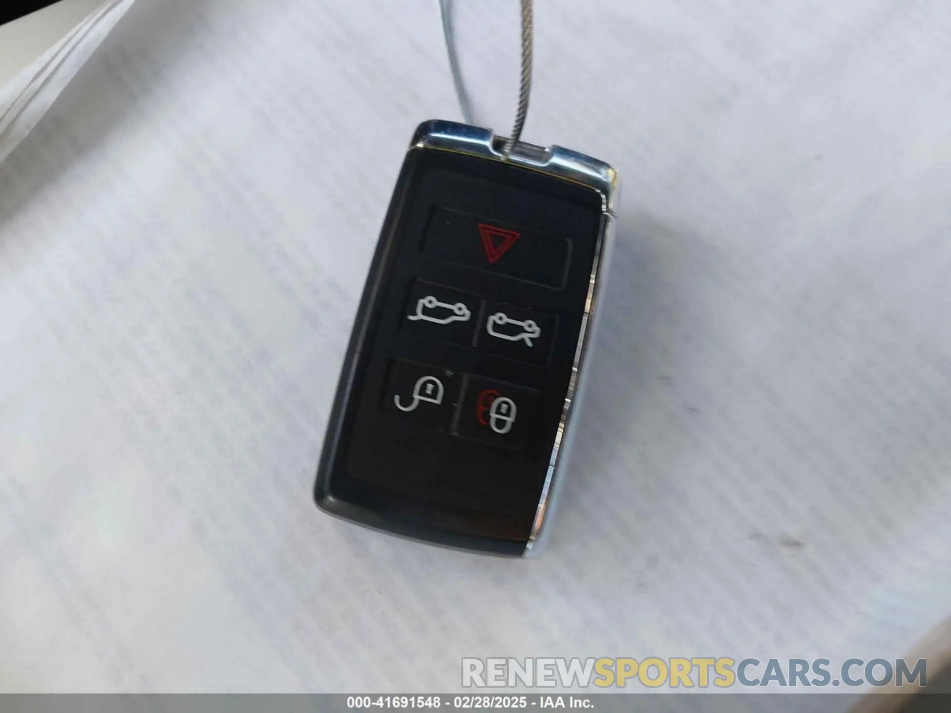 11 fotografías del automóvil dañado SADHB2S12K1F72772 JAGUAR I-PACE 2019