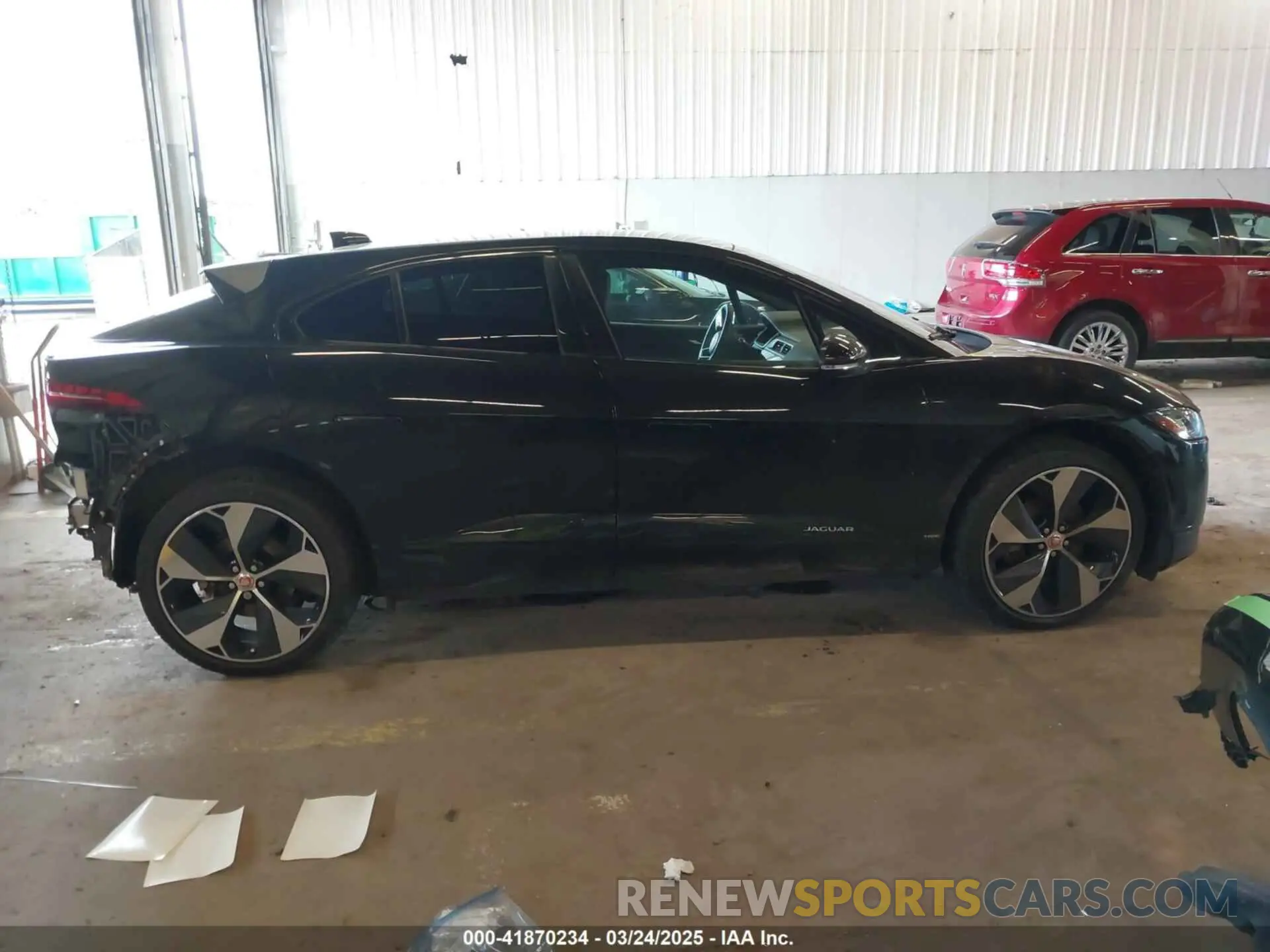 14 fotografías del automóvil dañado SADHD2S12K1F76296 JAGUAR I-PACE 2019