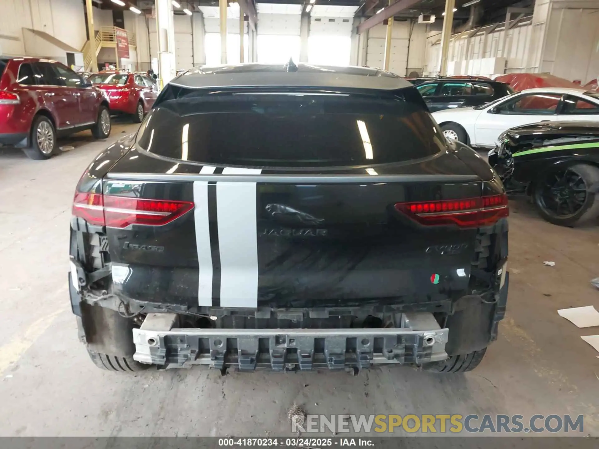 17 fotografías del automóvil dañado SADHD2S12K1F76296 JAGUAR I-PACE 2019