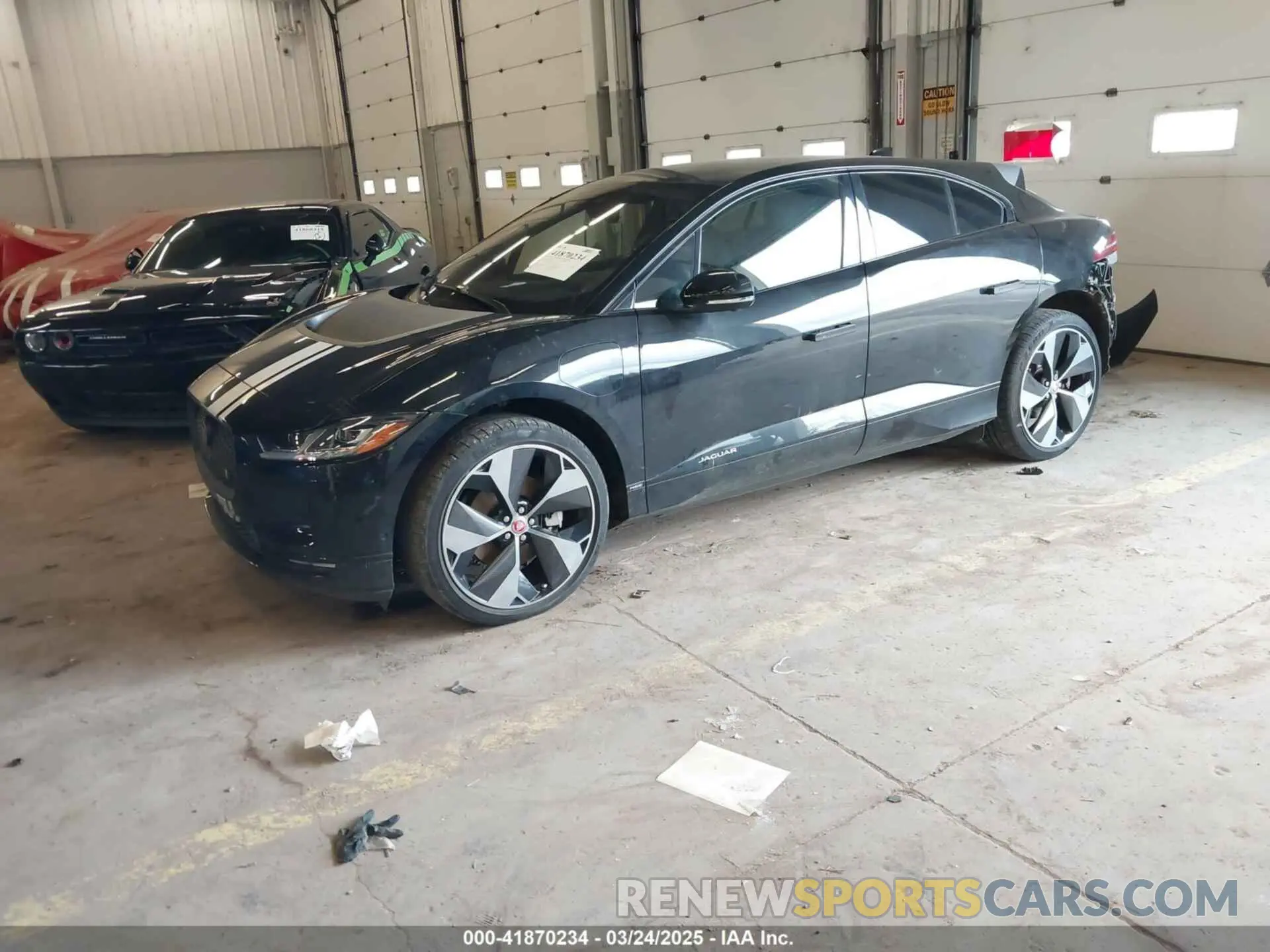 2 fotografías del automóvil dañado SADHD2S12K1F76296 JAGUAR I-PACE 2019