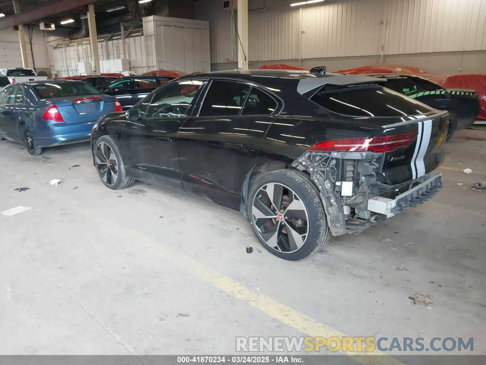 3 fotografías del automóvil dañado SADHD2S12K1F76296 JAGUAR I-PACE 2019