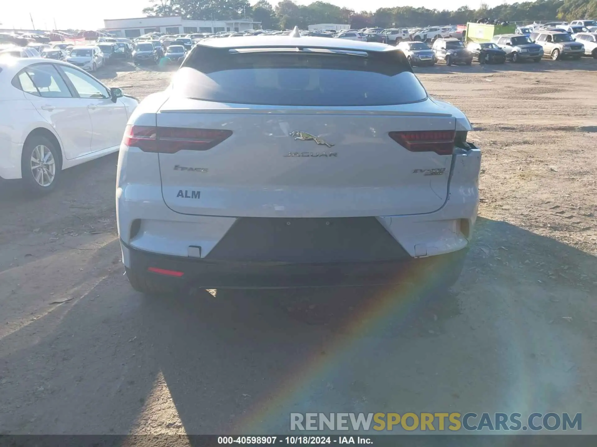 16 fotografías del automóvil dañado SADHB2S12L1F84583 JAGUAR I-PACE 2020