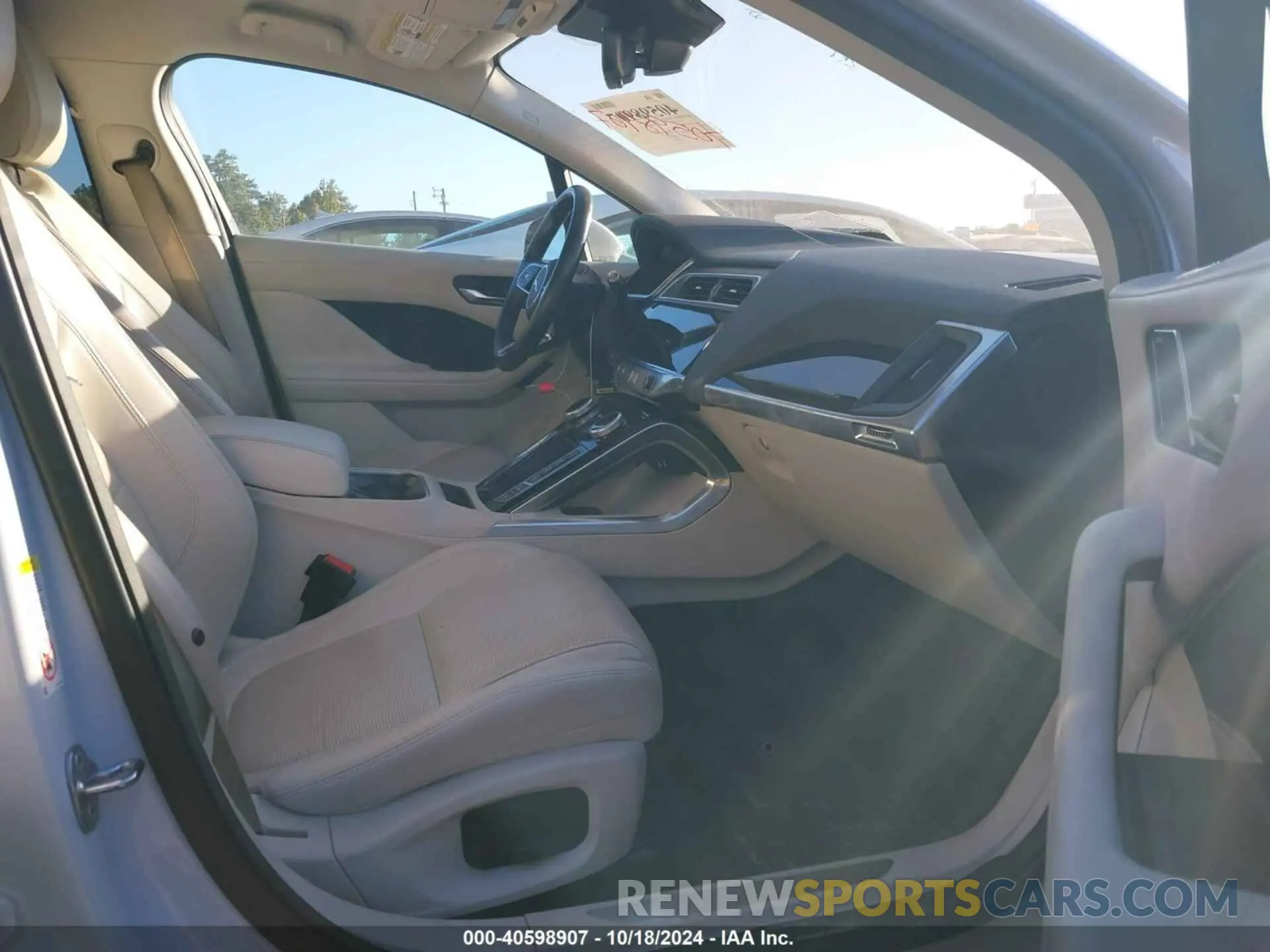 5 fotografías del automóvil dañado SADHB2S12L1F84583 JAGUAR I-PACE 2020