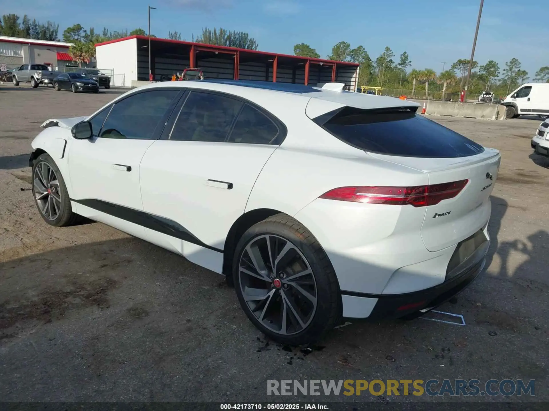 3 fotografías del automóvil dañado SADHD2S15N1622382 JAGUAR I-PACE 2022