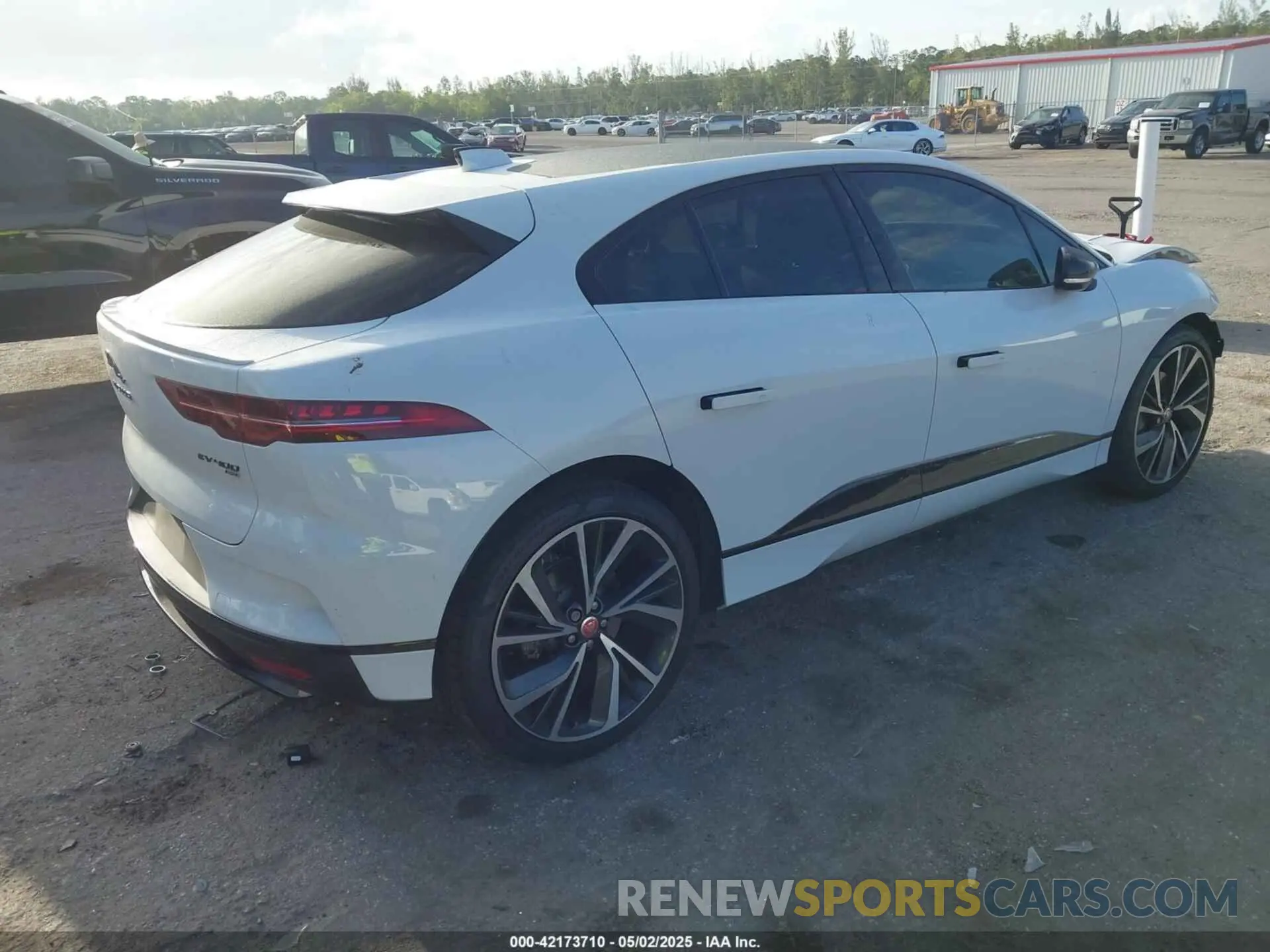 4 fotografías del automóvil dañado SADHD2S15N1622382 JAGUAR I-PACE 2022