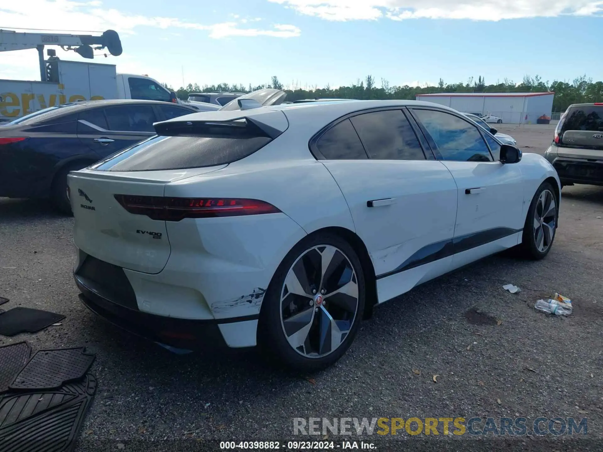 4 fotografías del automóvil dañado SADHD2S16N1623993 JAGUAR I-PACE 2022