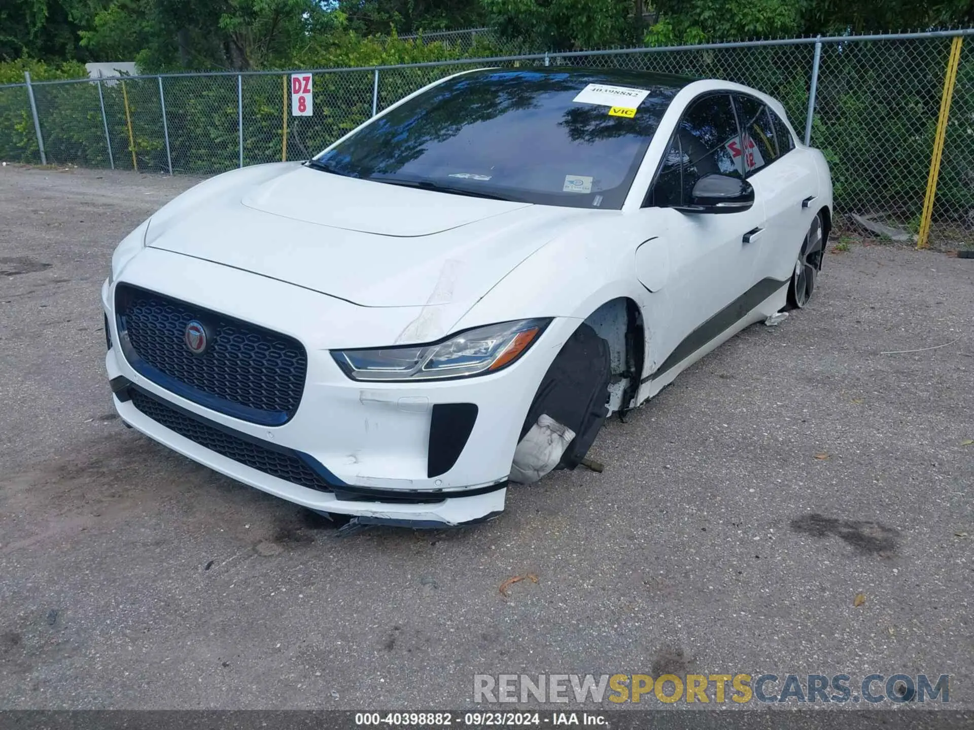 6 fotografías del automóvil dañado SADHD2S16N1623993 JAGUAR I-PACE 2022